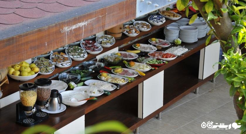 بوفه سلف سرویس  هتل اسکار